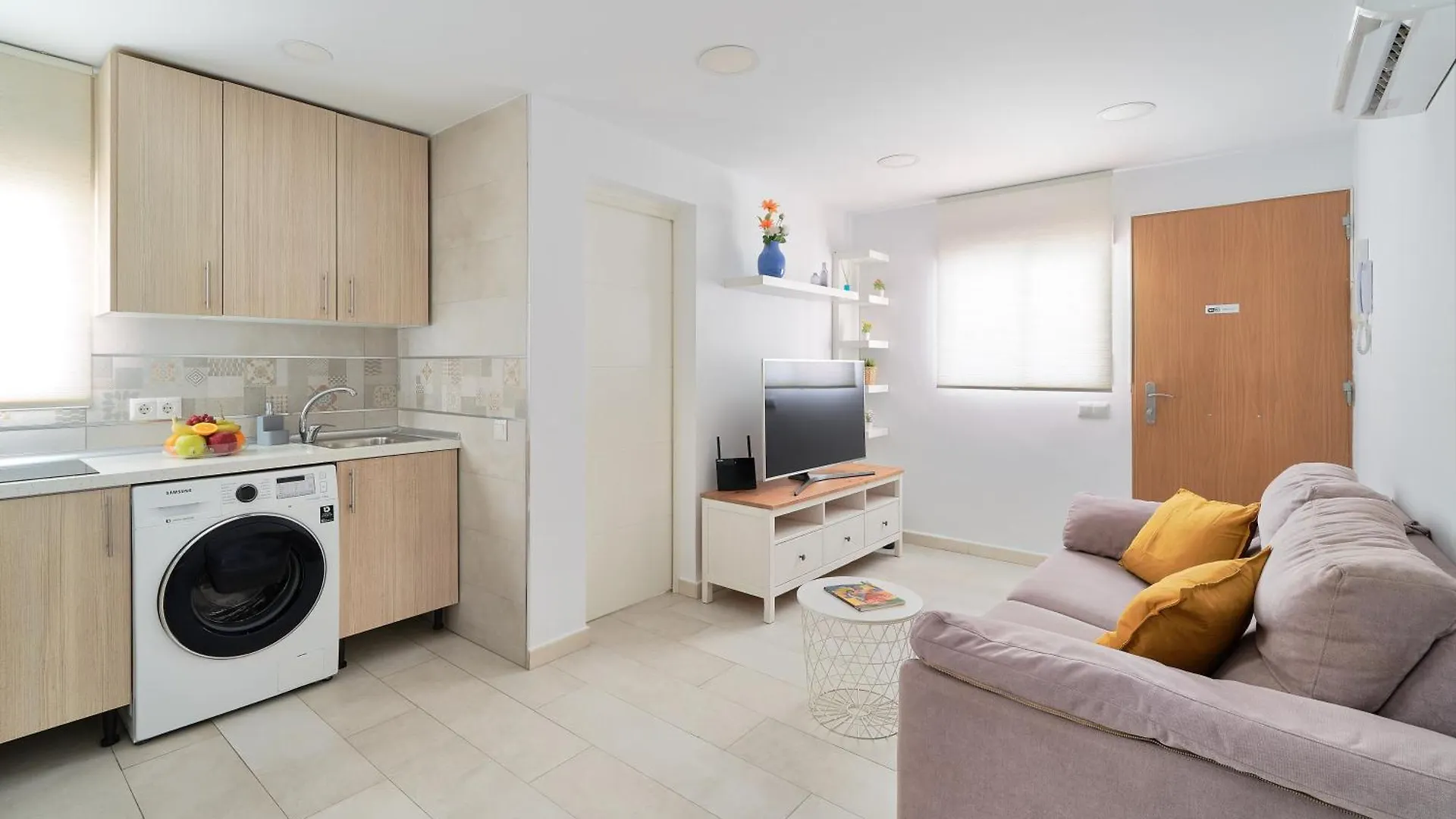 Apartment Romantico Estudio En La Playa De Pedregalejo By Alterhome Malaga