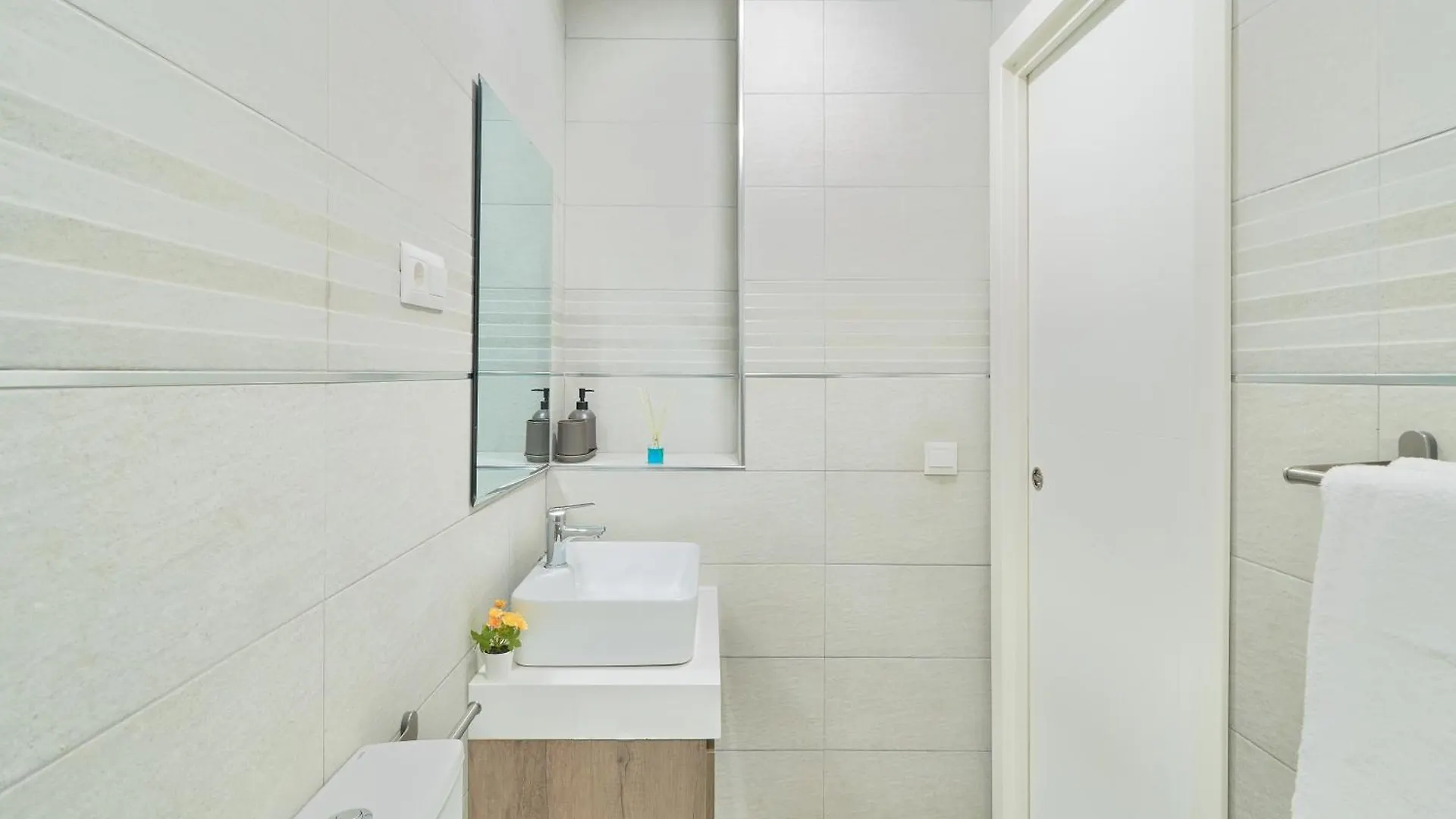 Romantico Estudio En La Playa De Pedregalejo By Alterhome Malaga 0*,  Spain