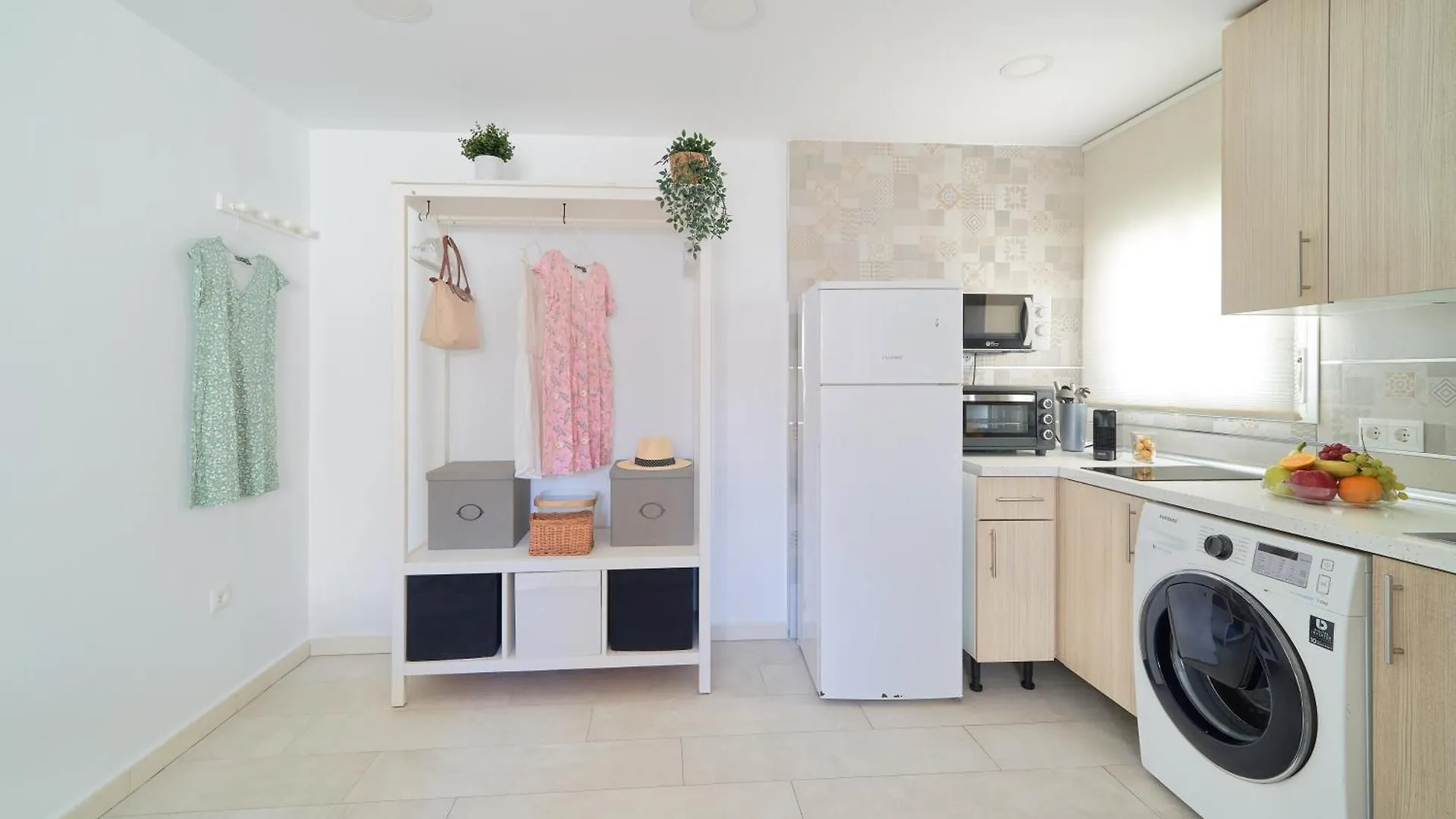 Apartment Romantico Estudio En La Playa De Pedregalejo By Alterhome Malaga Spain