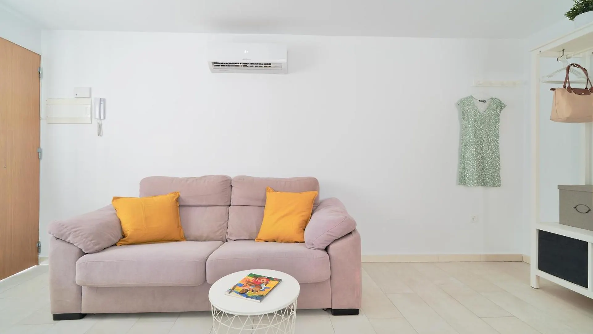 Apartment Romantico Estudio En La Playa De Pedregalejo By Alterhome Malaga