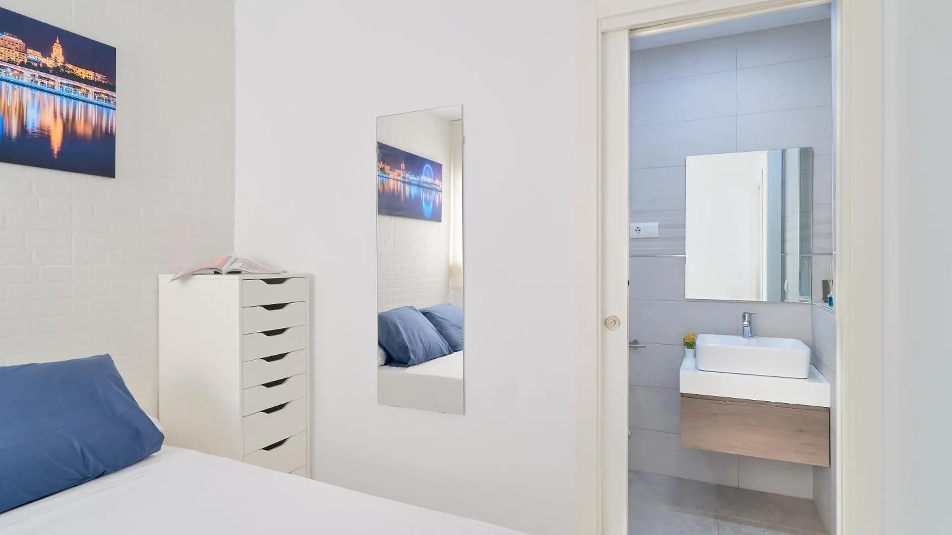 Romantico Estudio En La Playa De Pedregalejo By Alterhome Malaga Apartment